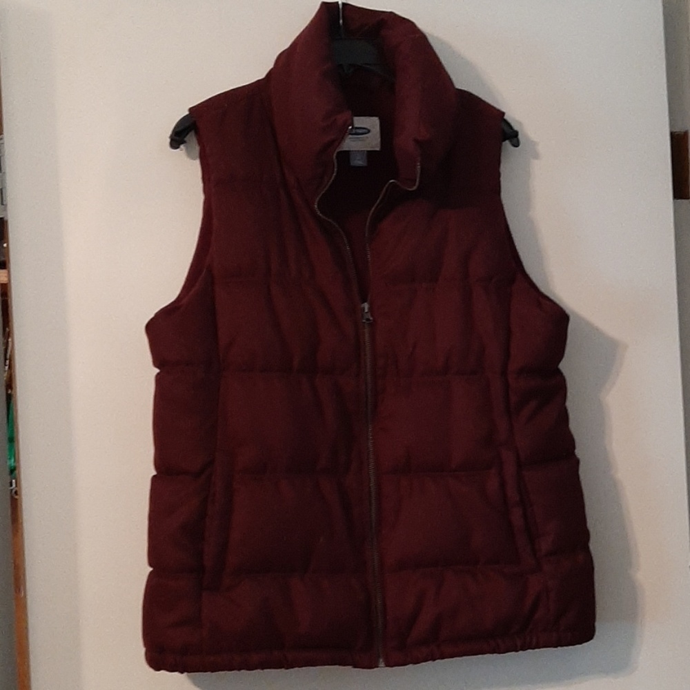 Old navy puffer vest